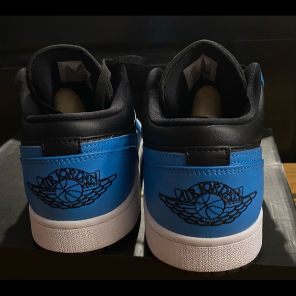 Air Jordan 1 Low Laser Blue - Picture 6 of 8